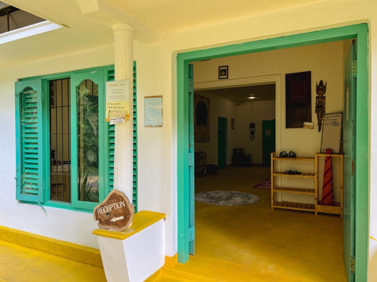 Hostel Lazy Monkey Sri Lanka Dikwella Exterior foto