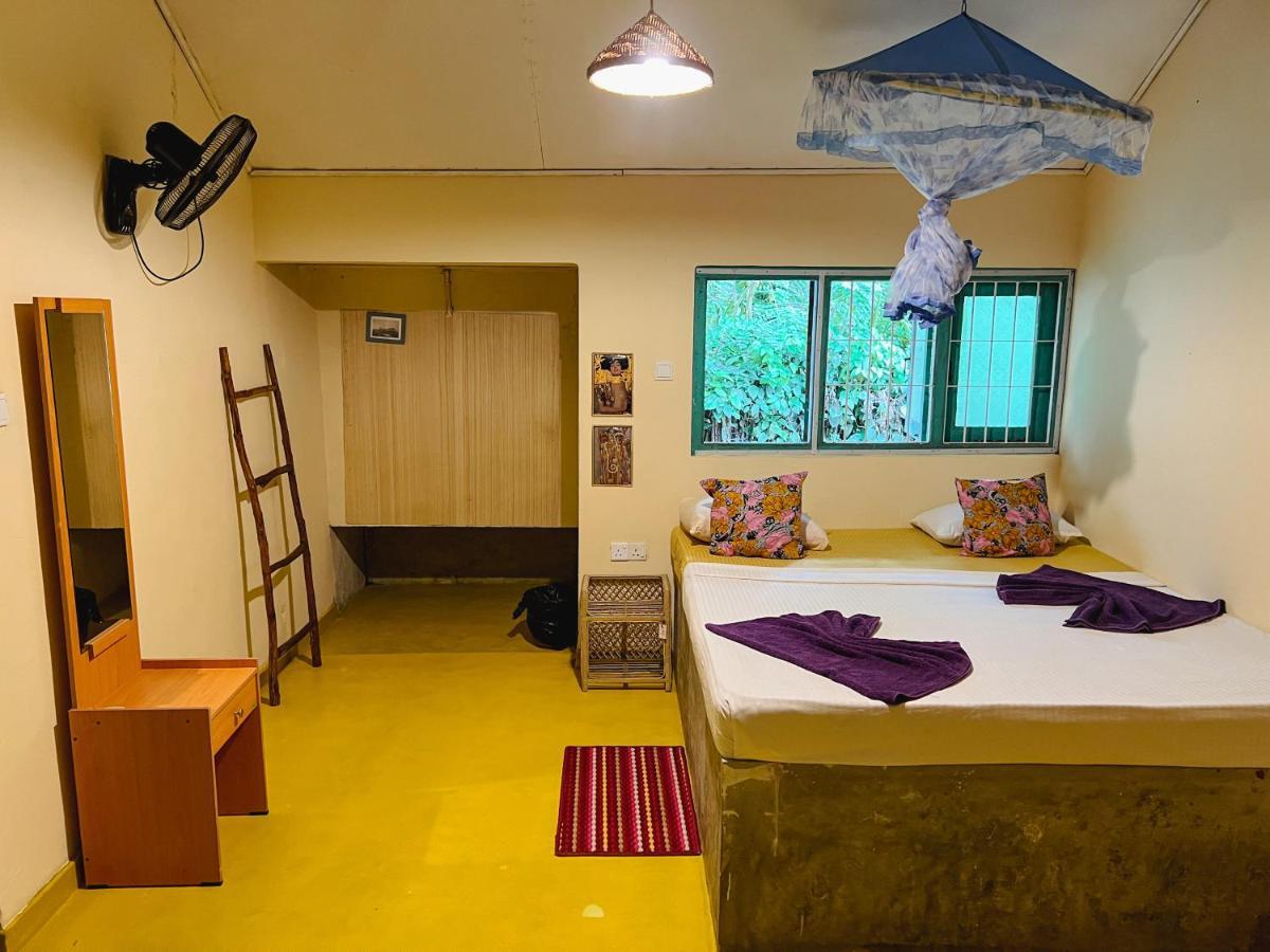 Hostel Lazy Monkey Sri Lanka Dikwella Exterior foto